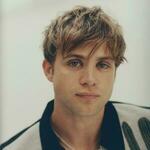 Leo Woodall Fotoğrafı