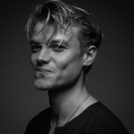 Tom Rhys Harries Fotoğrafı